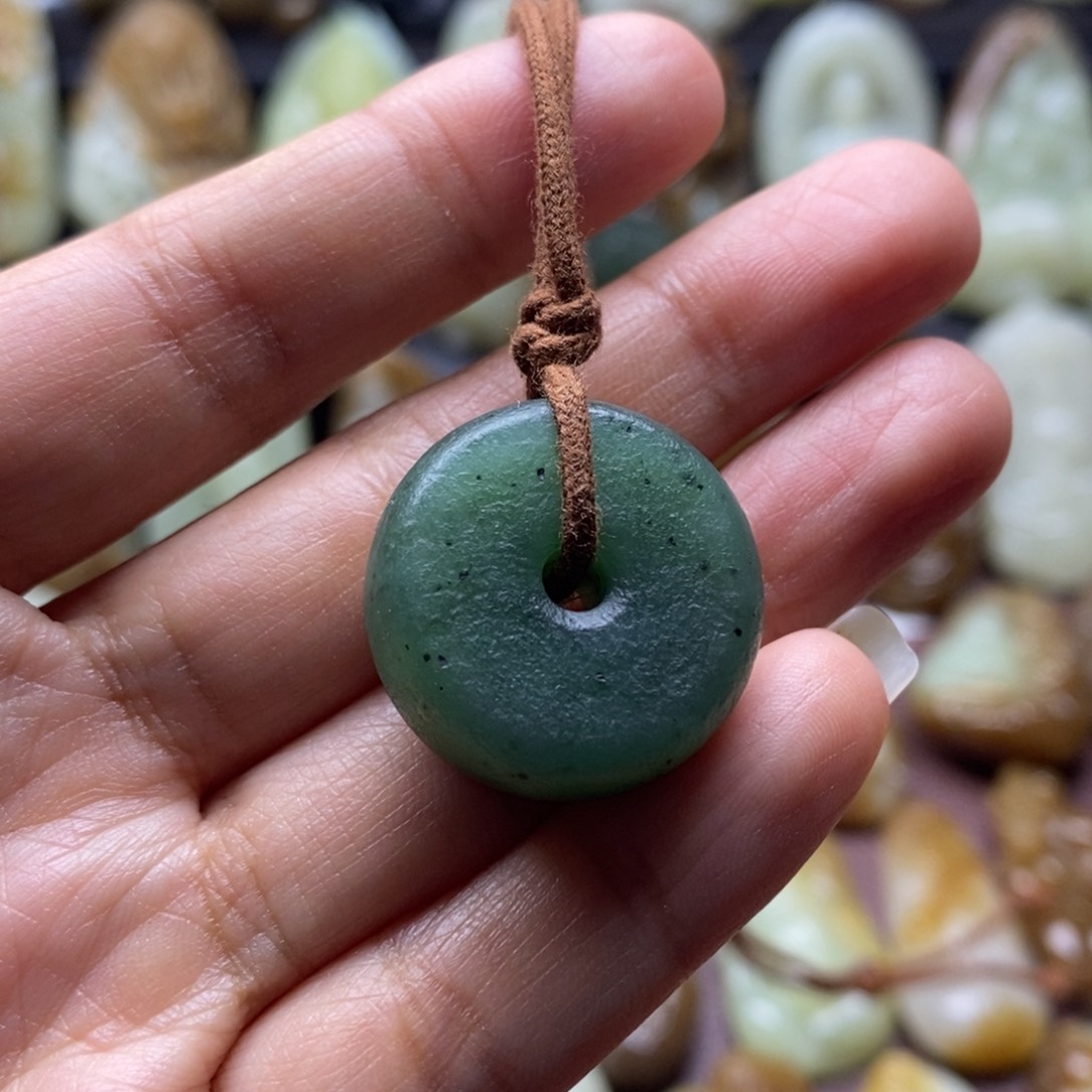 吊坠(不含链)未镶嵌和田玉（糖玉）
