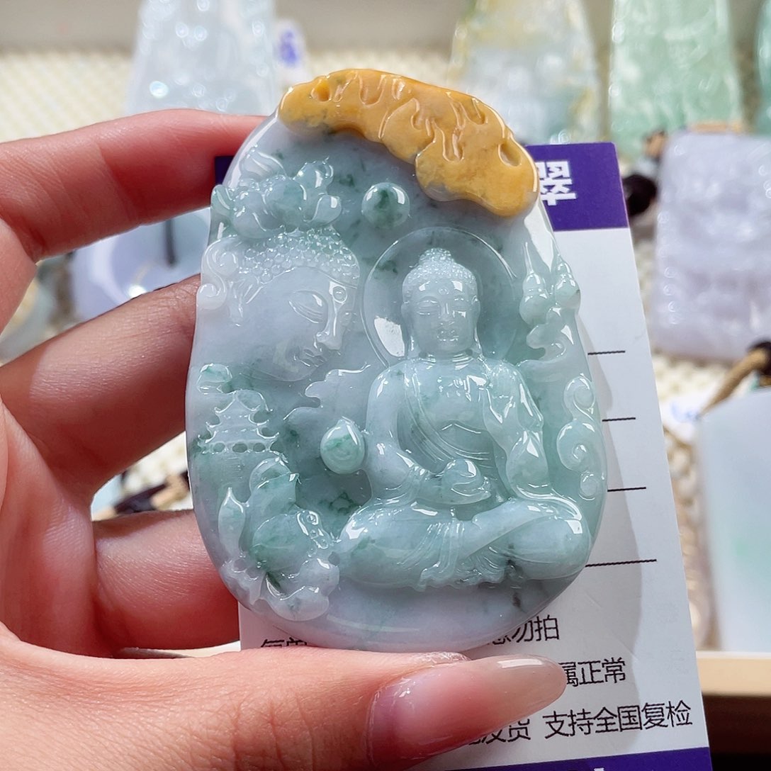 翡翠未镶嵌颈饰阿弥陀佛
