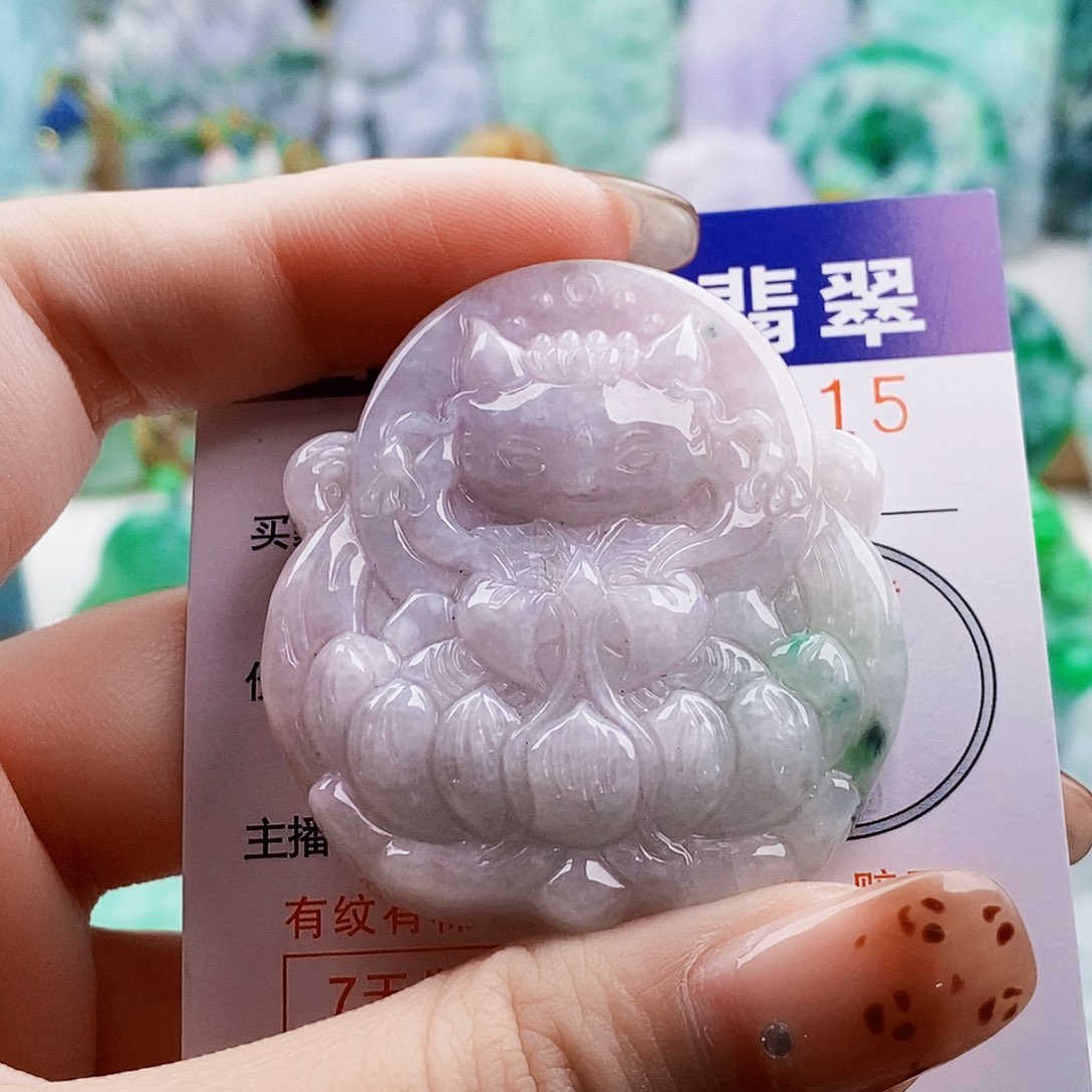 吊坠(不含链)未镶嵌翡翠