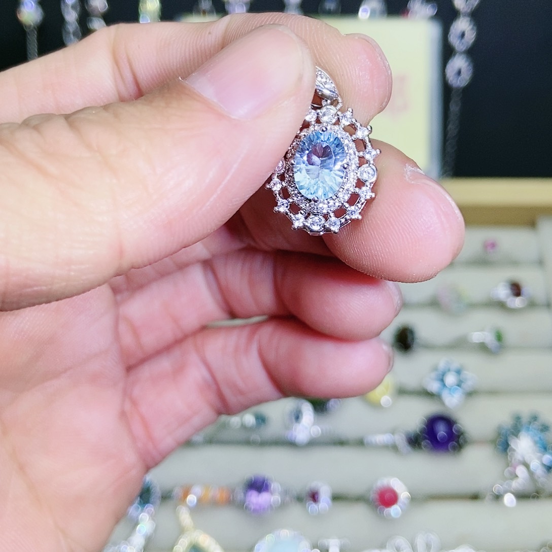 【闪购商品】吊坠(不含链)未镶嵌托帕石