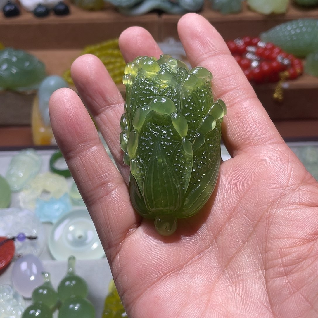 老***黑蛇纹石玉未镶嵌颈饰