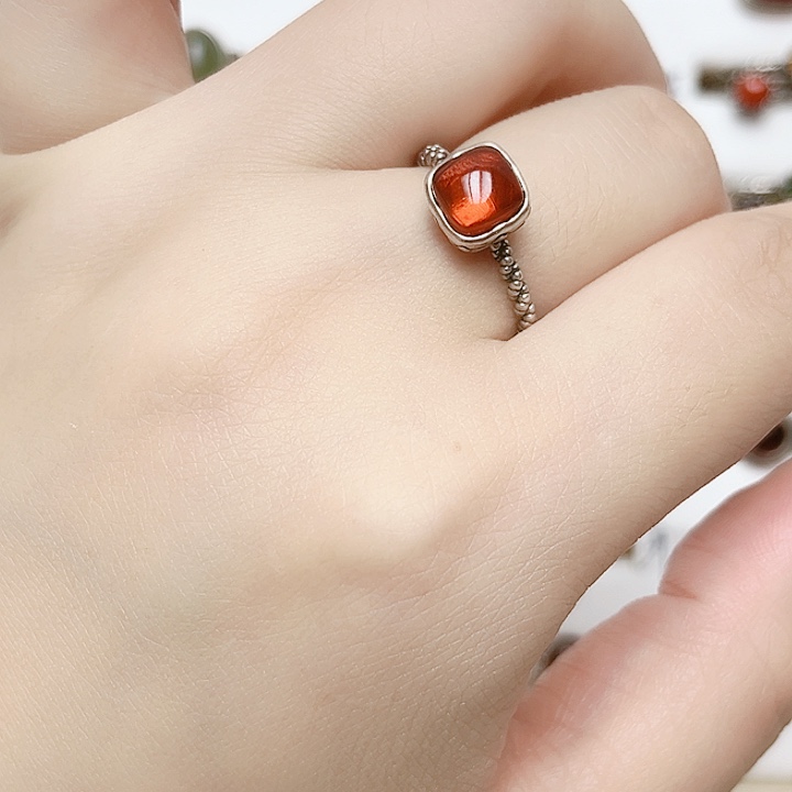 血珀银S925镶嵌戒指