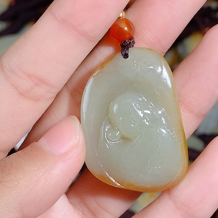 和田玉未镶嵌颈饰