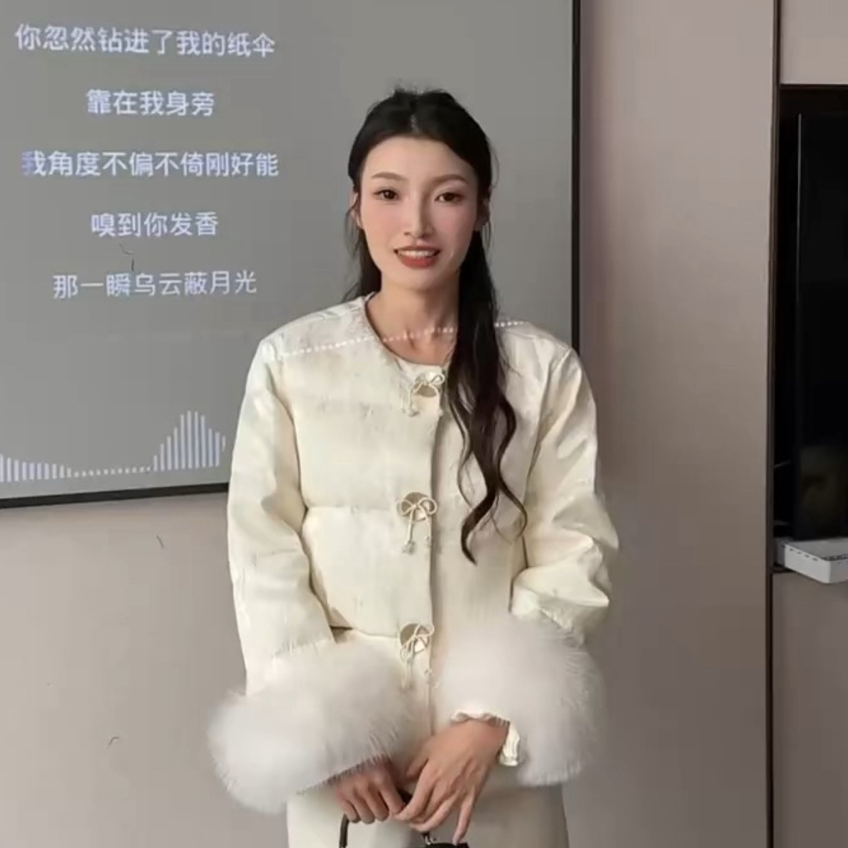 新款无领羽绒服（可调不退）