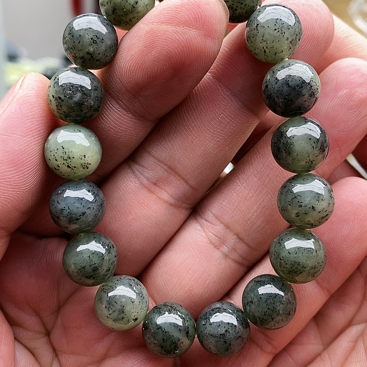 【闪购商品】未镶嵌手串和田玉12青花