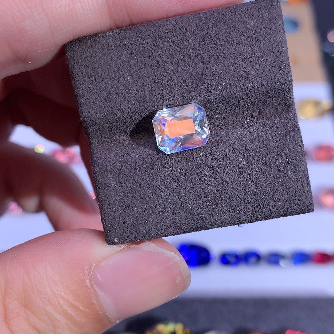 月光石裸石未镶嵌1.86ct