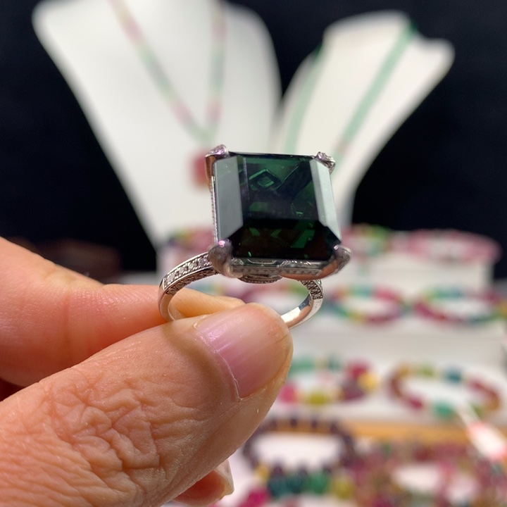 双色碧玺手链未镶嵌