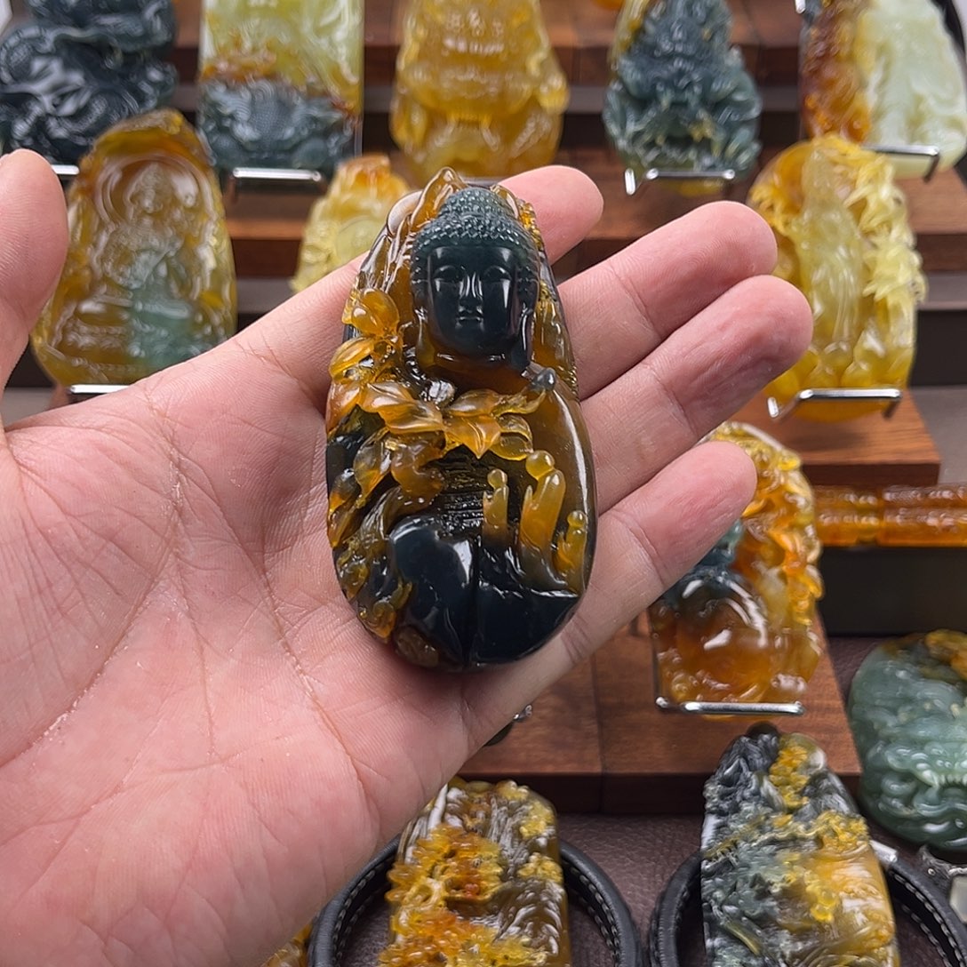 倾***流蛇纹石玉未镶嵌颈饰
