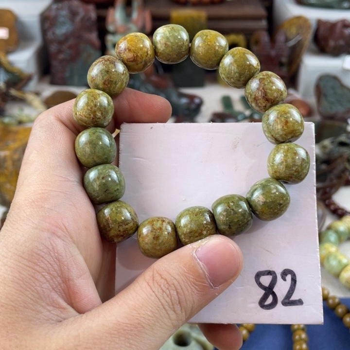 岫岩河磨玉（透闪石质玉）未镶嵌珠宝奇石