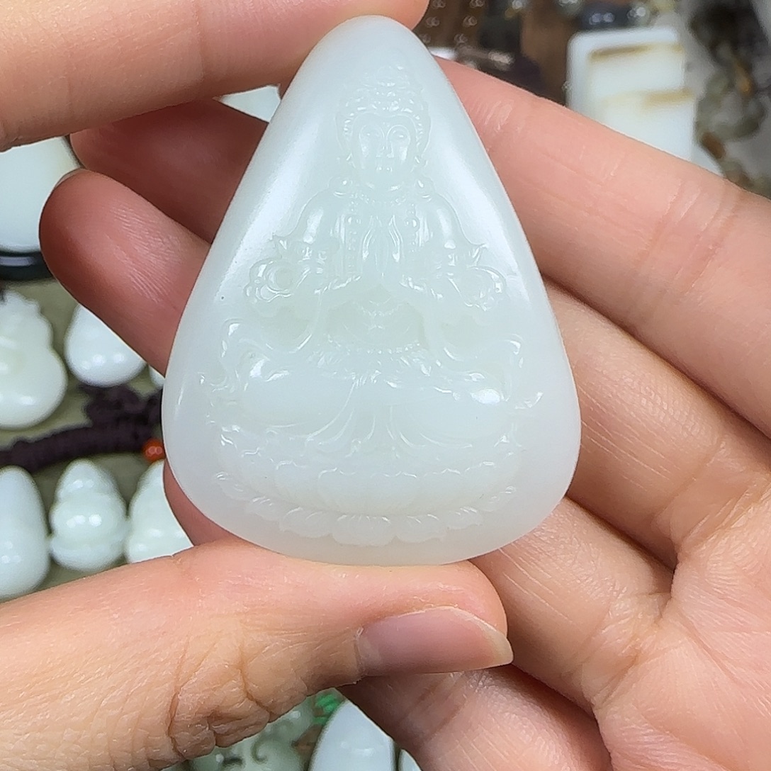 和田玉未镶嵌颈饰