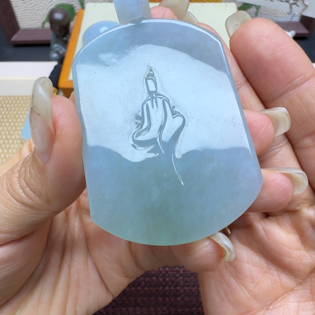 翡翠未镶嵌颈饰无相