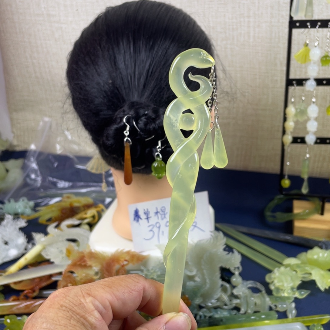 澜***语蛇纹石玉未镶嵌发饰