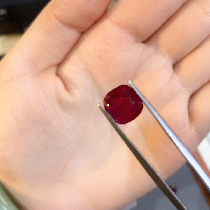 红宝石裸石未镶嵌缅甸抹谷GRS主证鸽血红宝