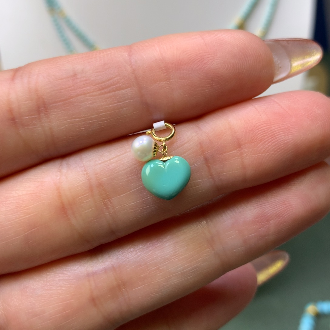 绿松石吊坠18K金镶嵌