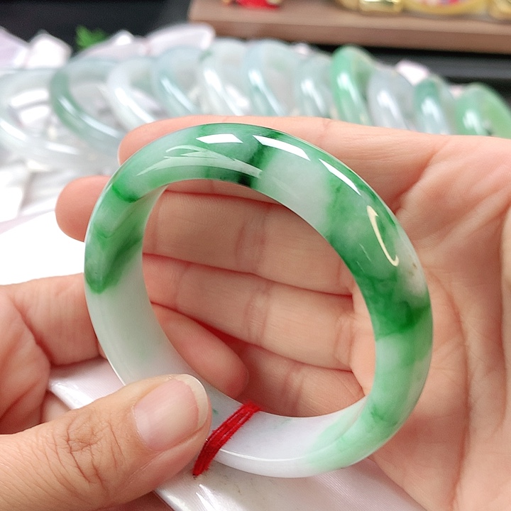 未镶嵌手镯翡翠56轮胎