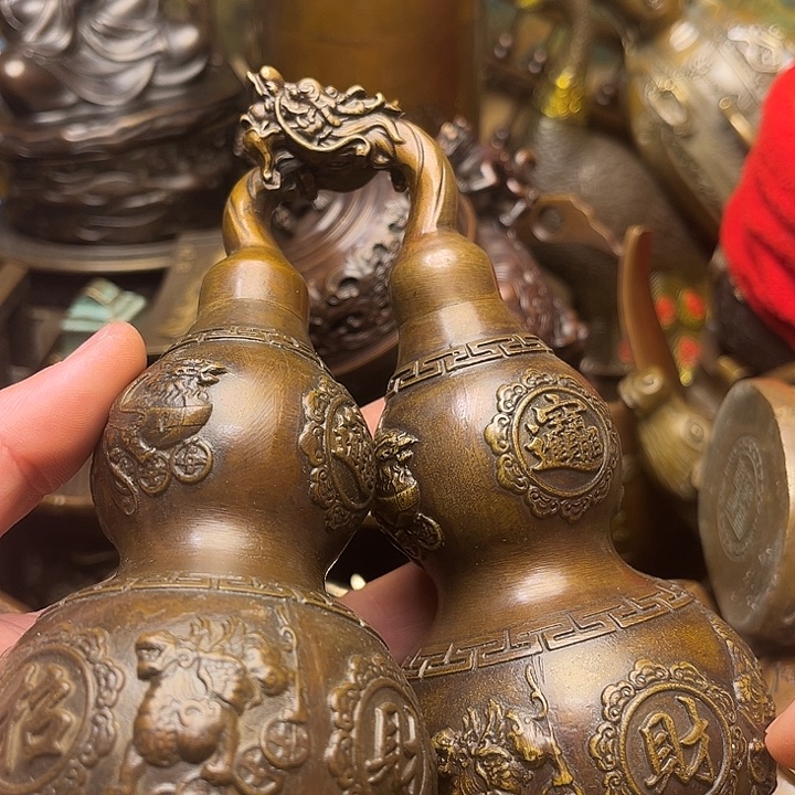 精美铜器批发档口