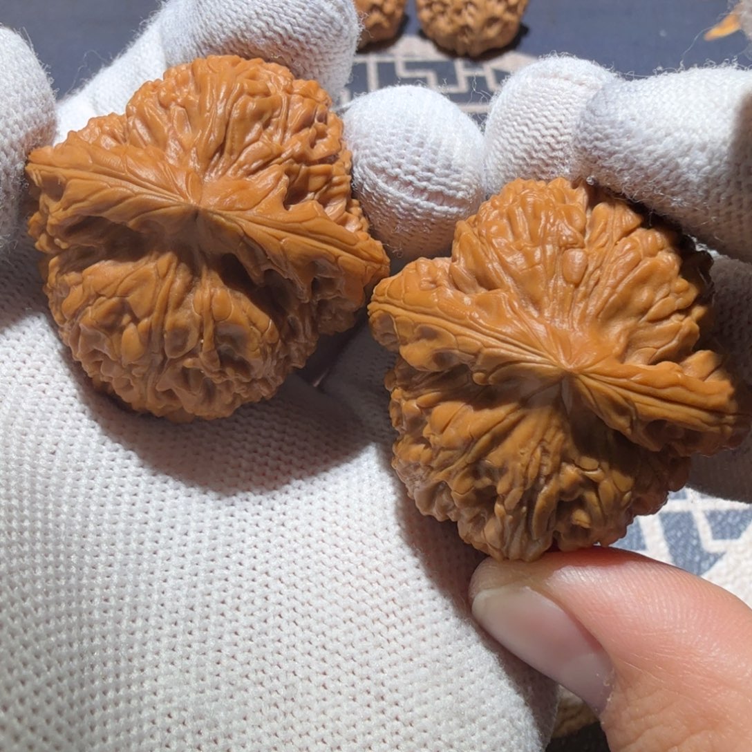 文玩核桃吊坠南疆