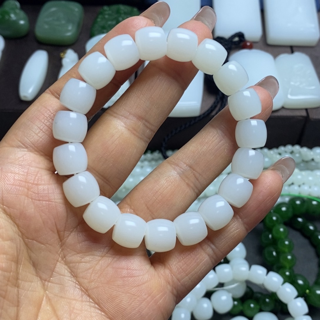 和田玉手链未镶嵌慌***花