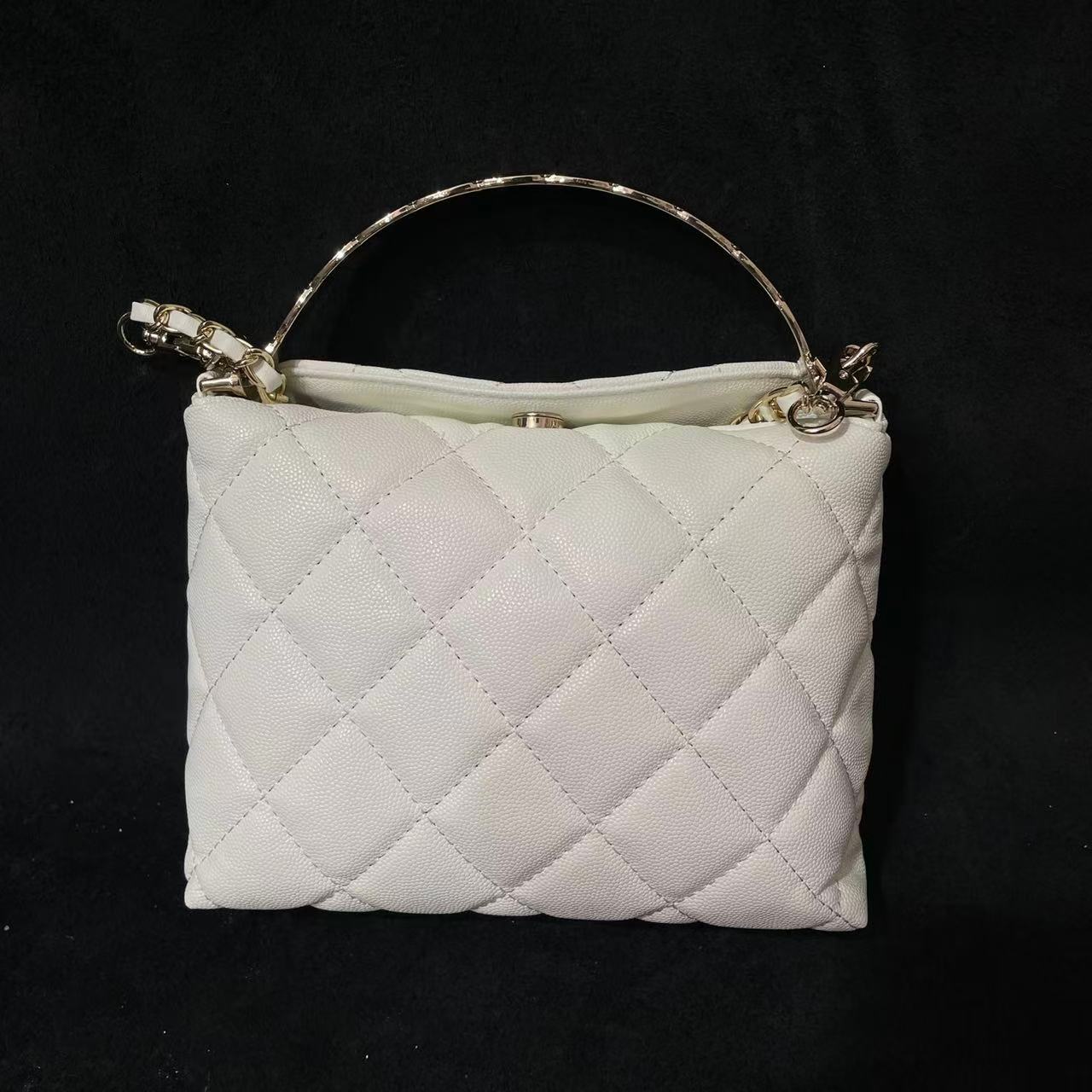 LQ-WITH-QUEEN真皮女包饭盒白色0627