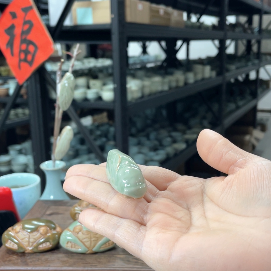 其他翠青釉一鸣惊人