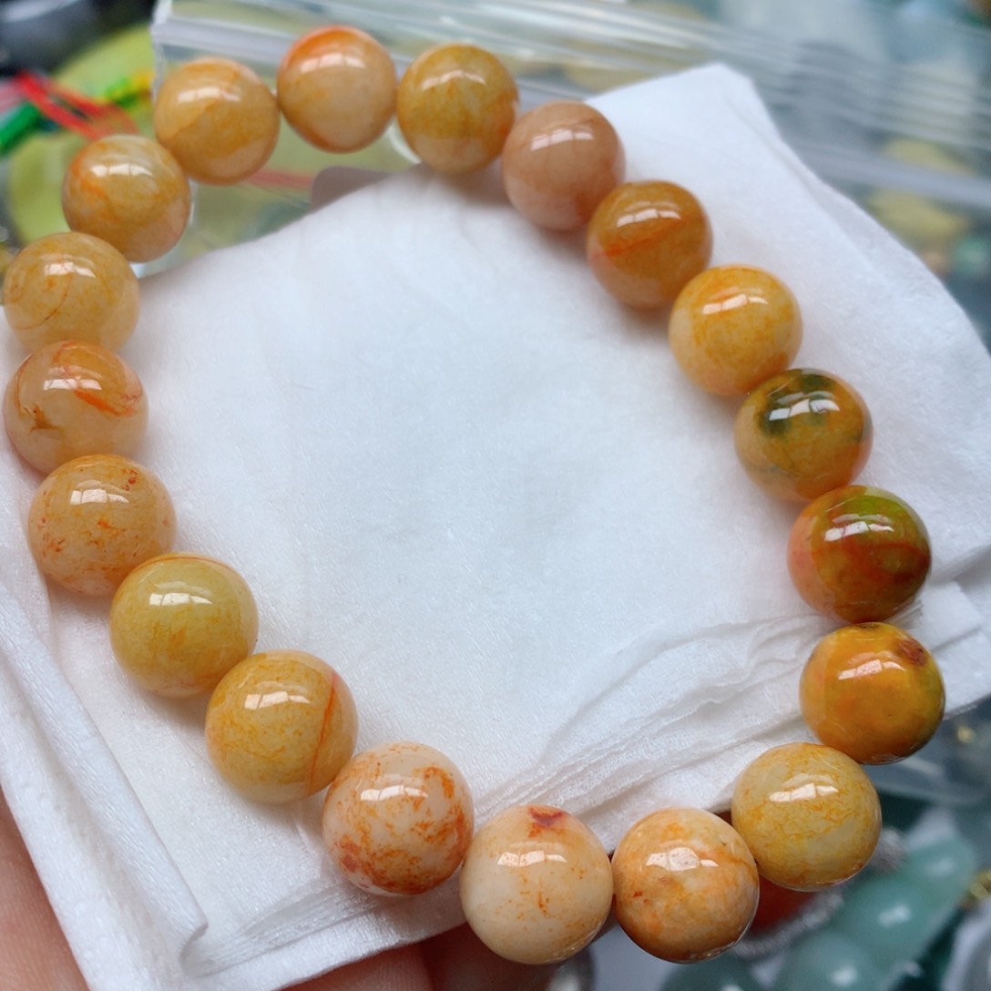 翡翠颈饰未镶嵌手串