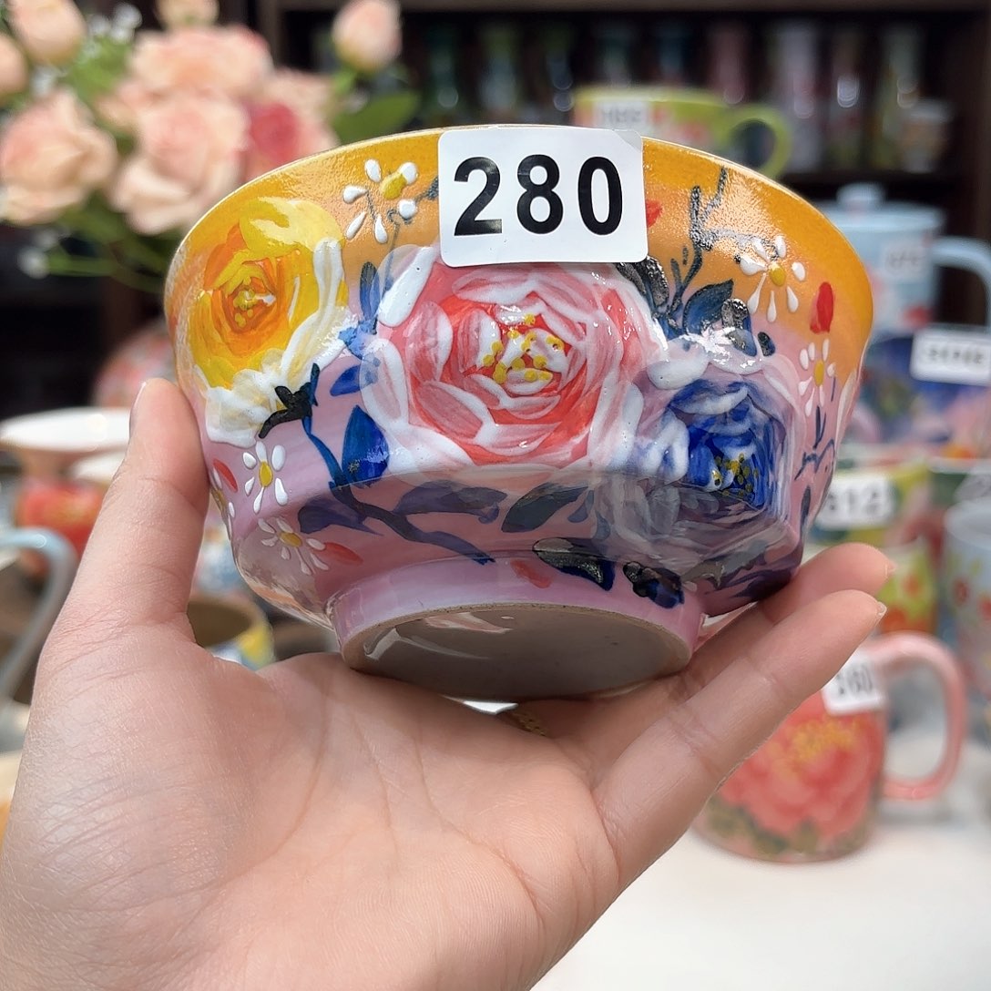 瓷片兔兔好de o l l l l l l l l