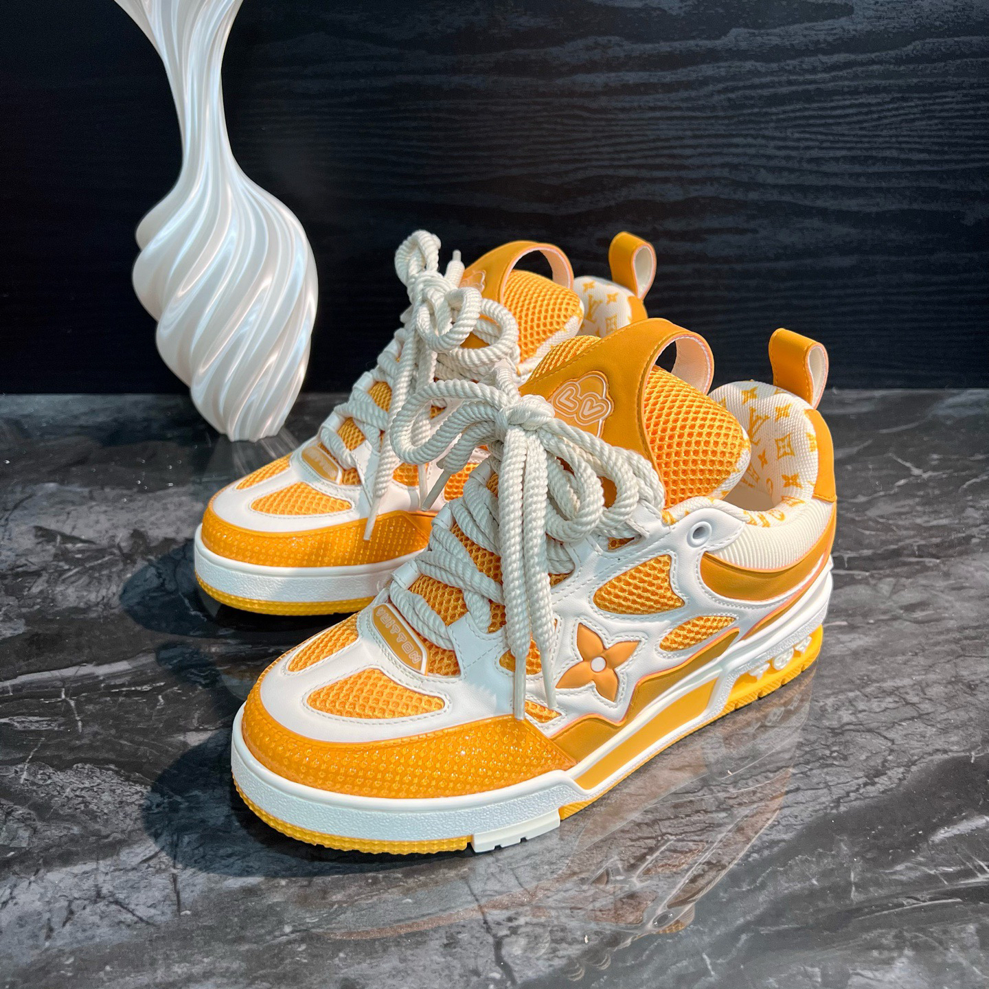 99新 LouisVuitton/路易威登 1383/37.5码/黄白Skate面包鞋休闲鞋