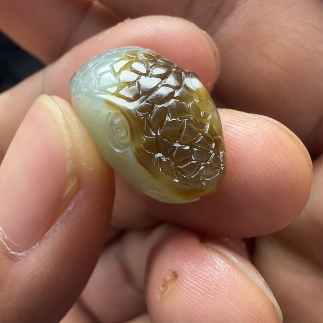 和田玉（糖玉）颈饰未镶嵌