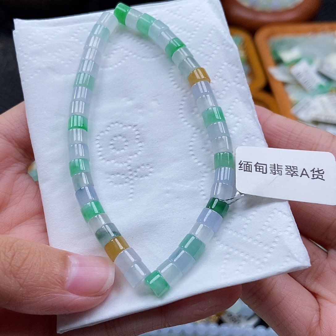 未镶嵌挂件翡翠闪