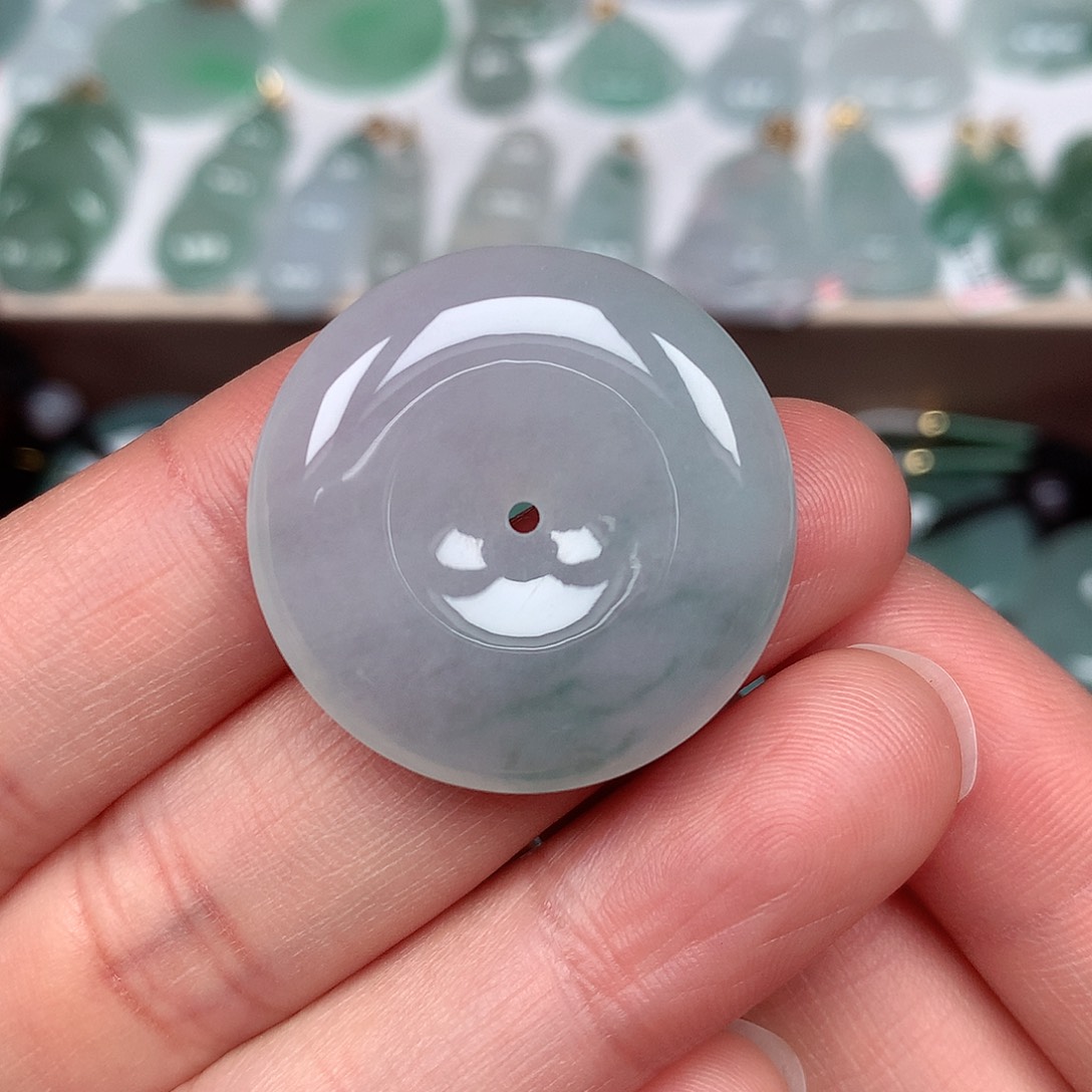 翡翠颈饰未镶嵌平安扣A