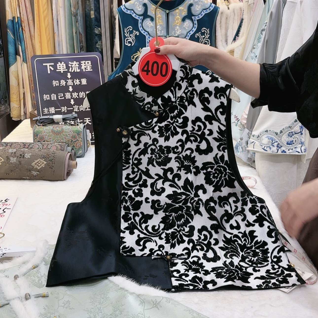 【闪购商品】雨****天苏绣等艺术品的收藏和收藏工作