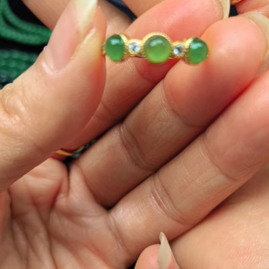 和田玉（碧玉）未镶嵌颈饰戒指