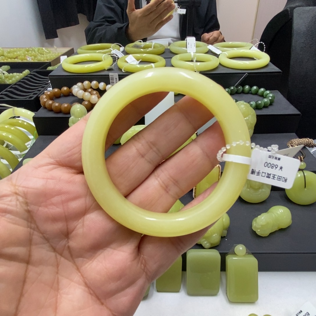 未镶嵌手链和田玉