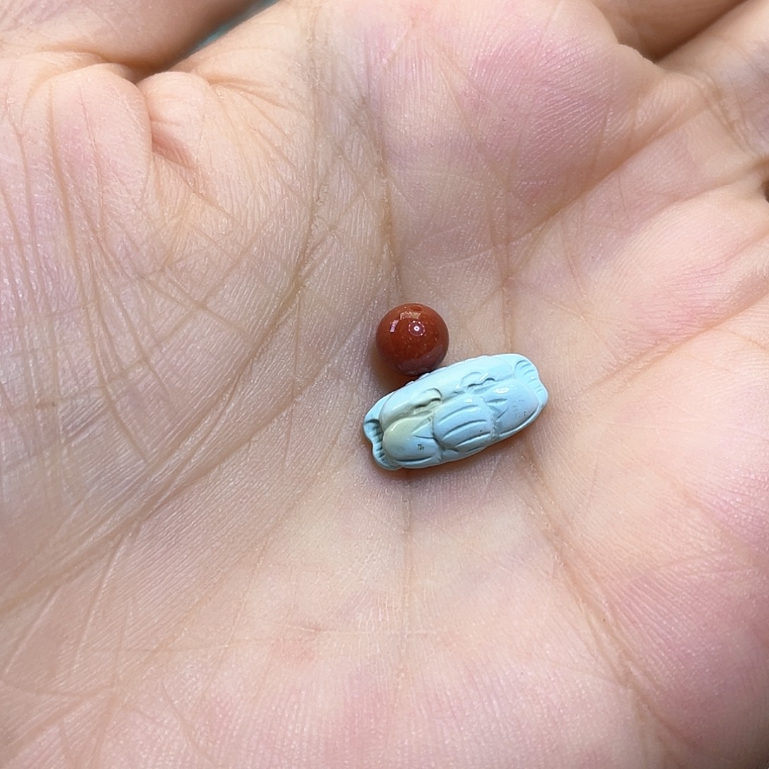 南红玛瑙配饰未镶嵌