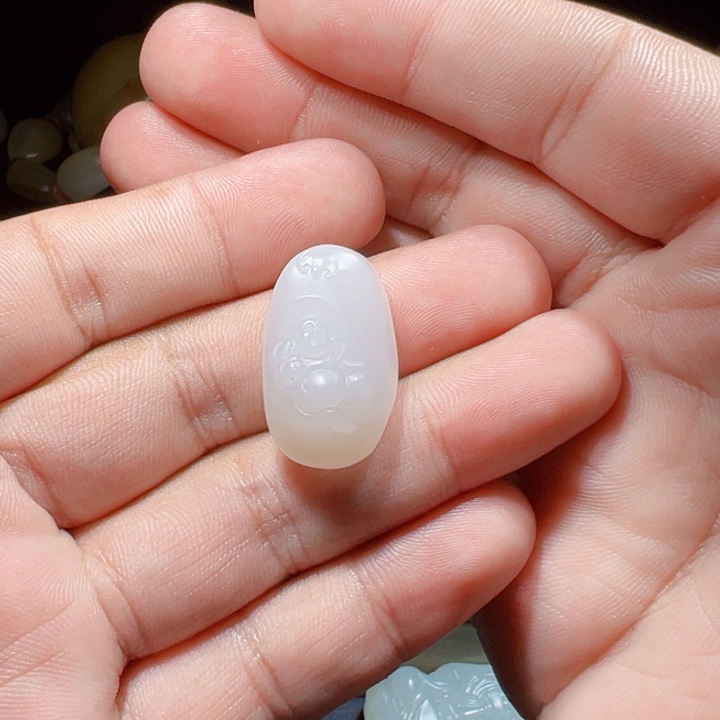 颈饰未镶嵌和田玉大***季