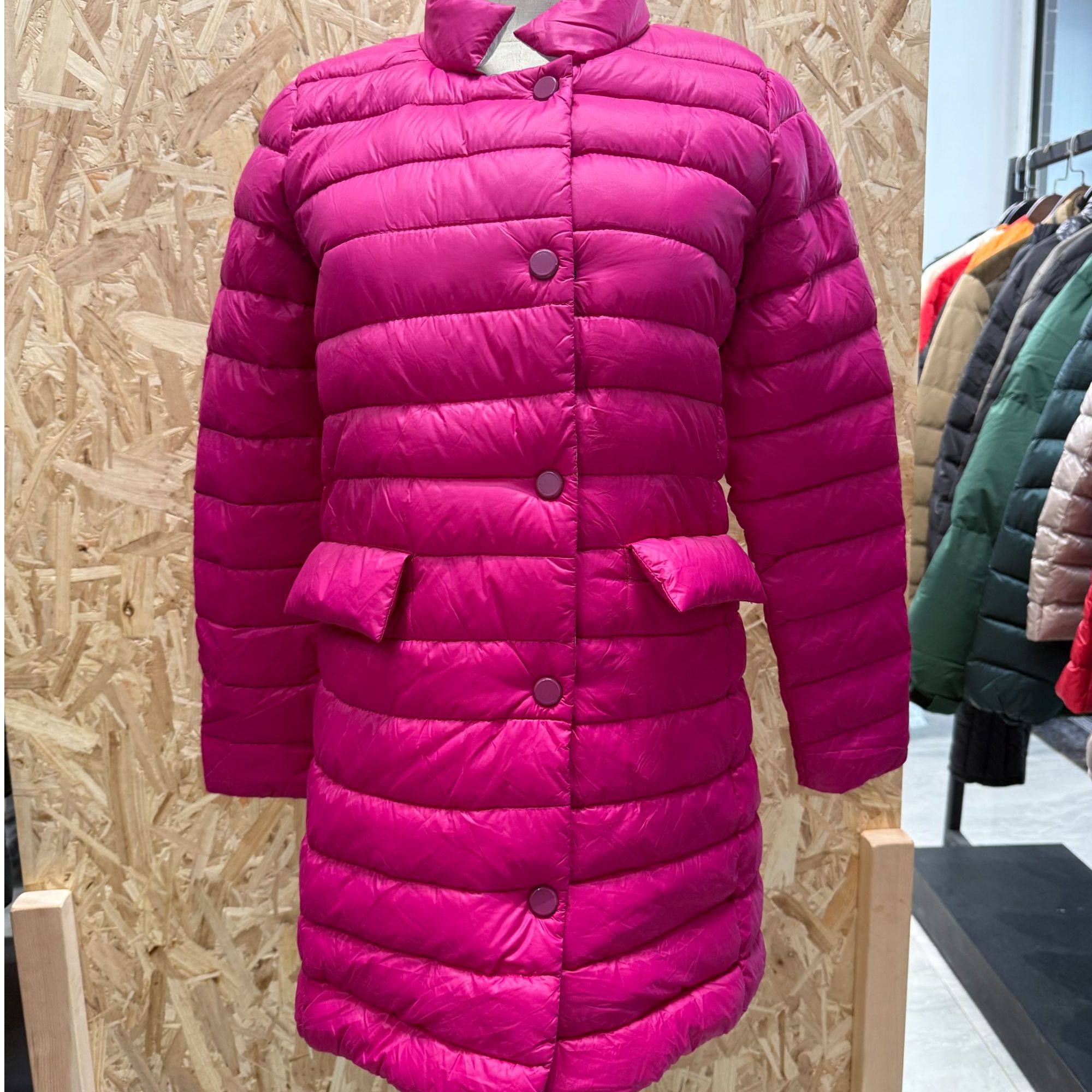 90%鸭绒轻薄女中长款立领纽扣羽绒服17552