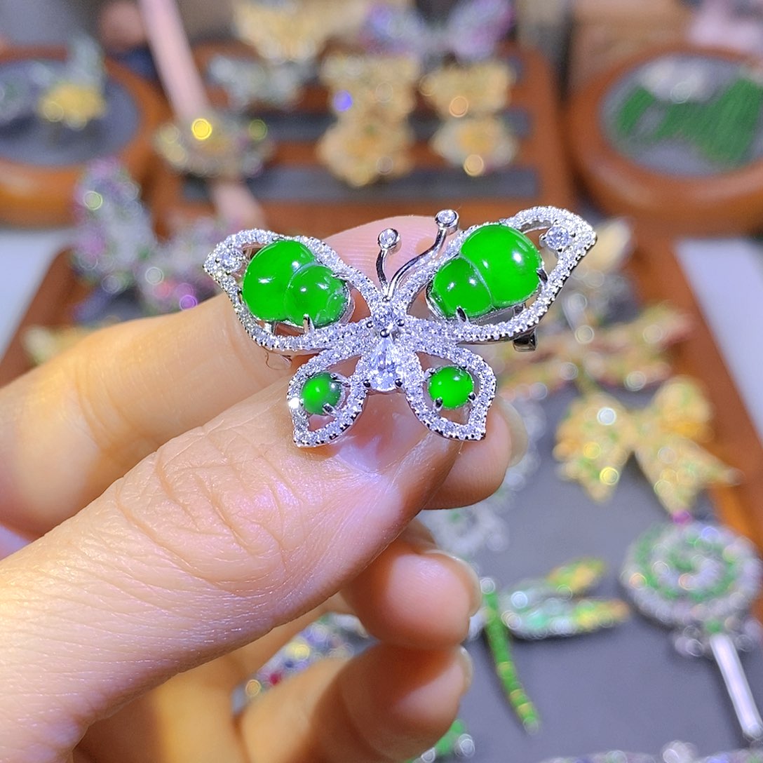 颈饰银S925镶嵌翡翠