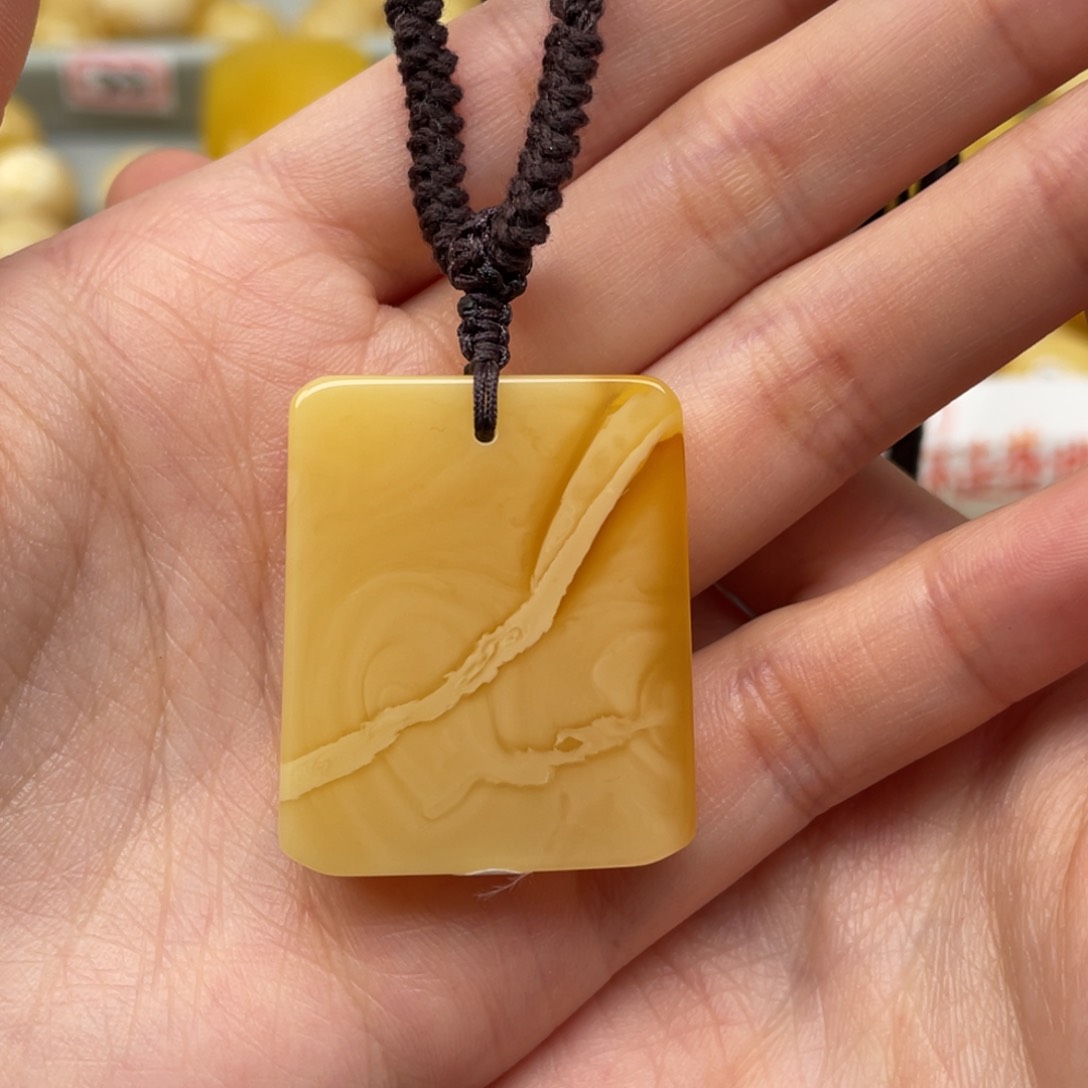 蜜蜡裸石未镶嵌蜜蜡