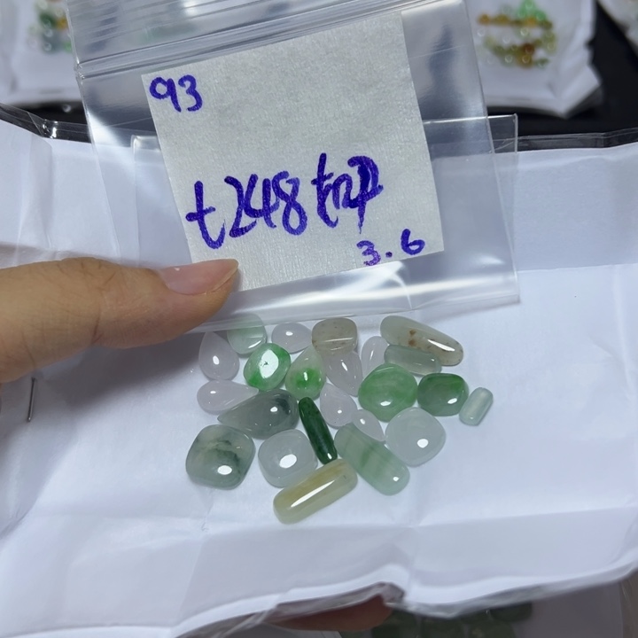 【闪购商品】定制翡翠未镶嵌如**行不退换