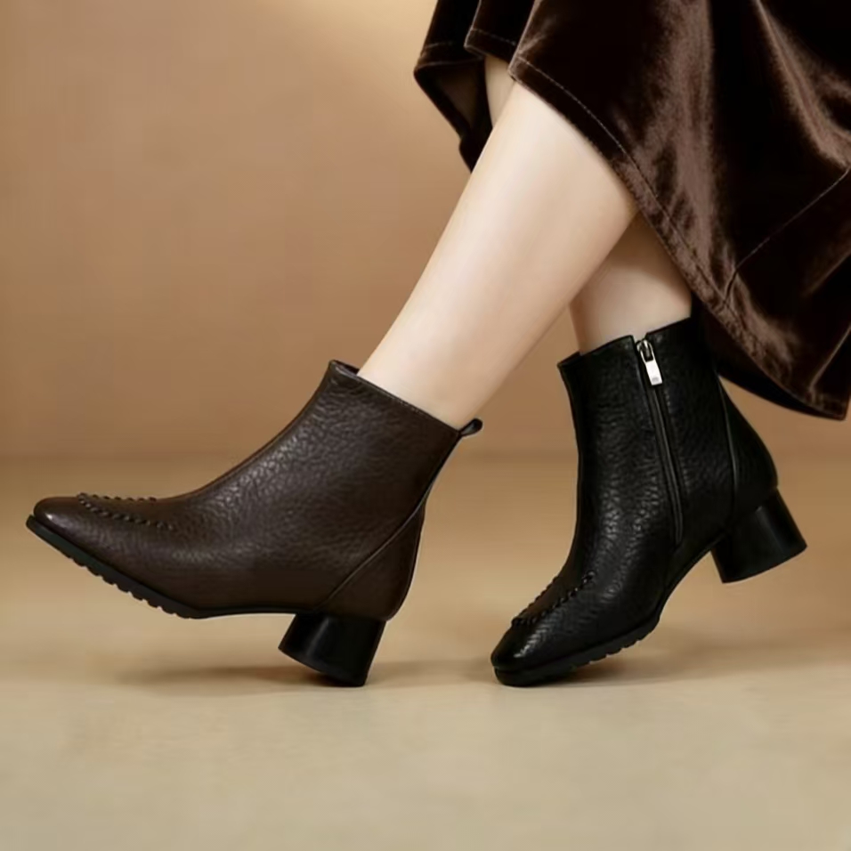 新款女靴短靴爆款鞋子女款秋冬爆款女靴子Y1175