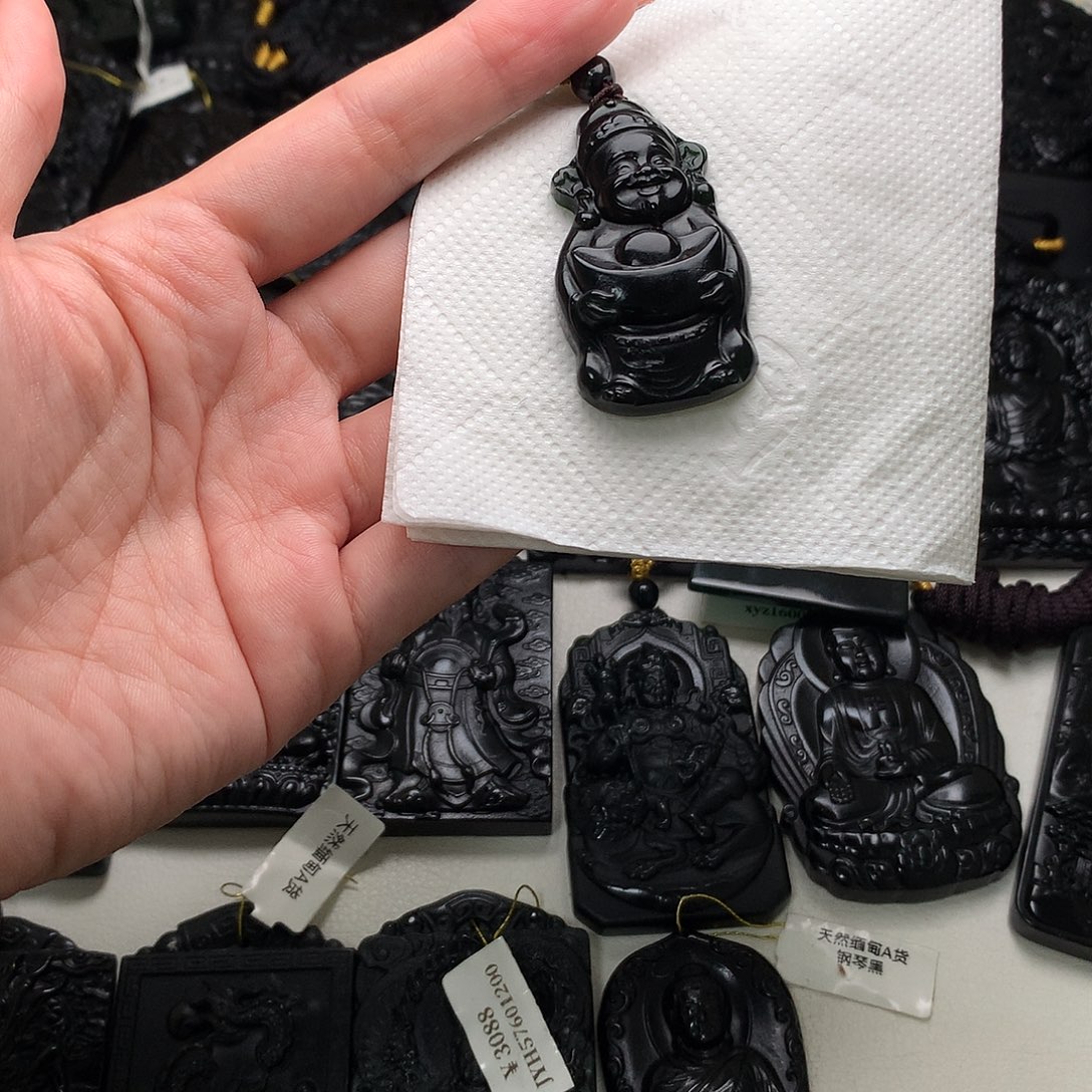 天然缅甸a货钢琴黑挂件