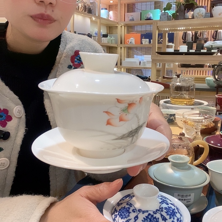 羊脂白玉盖碗瓷器