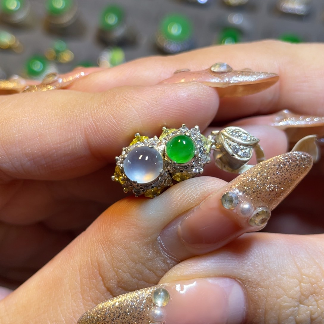 定制翡翠未镶嵌蛋面