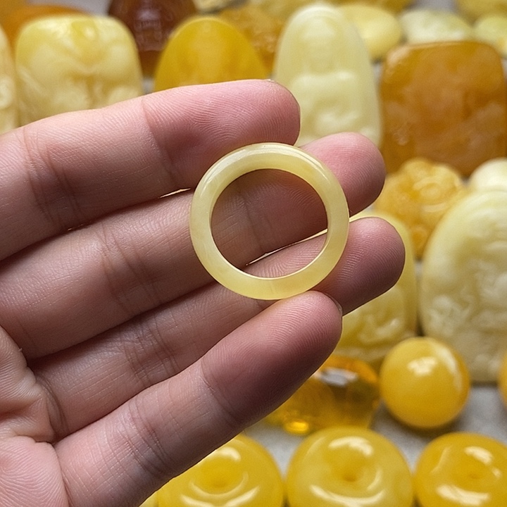 琥珀颈饰未镶嵌琥珀蜜蜡吊坠