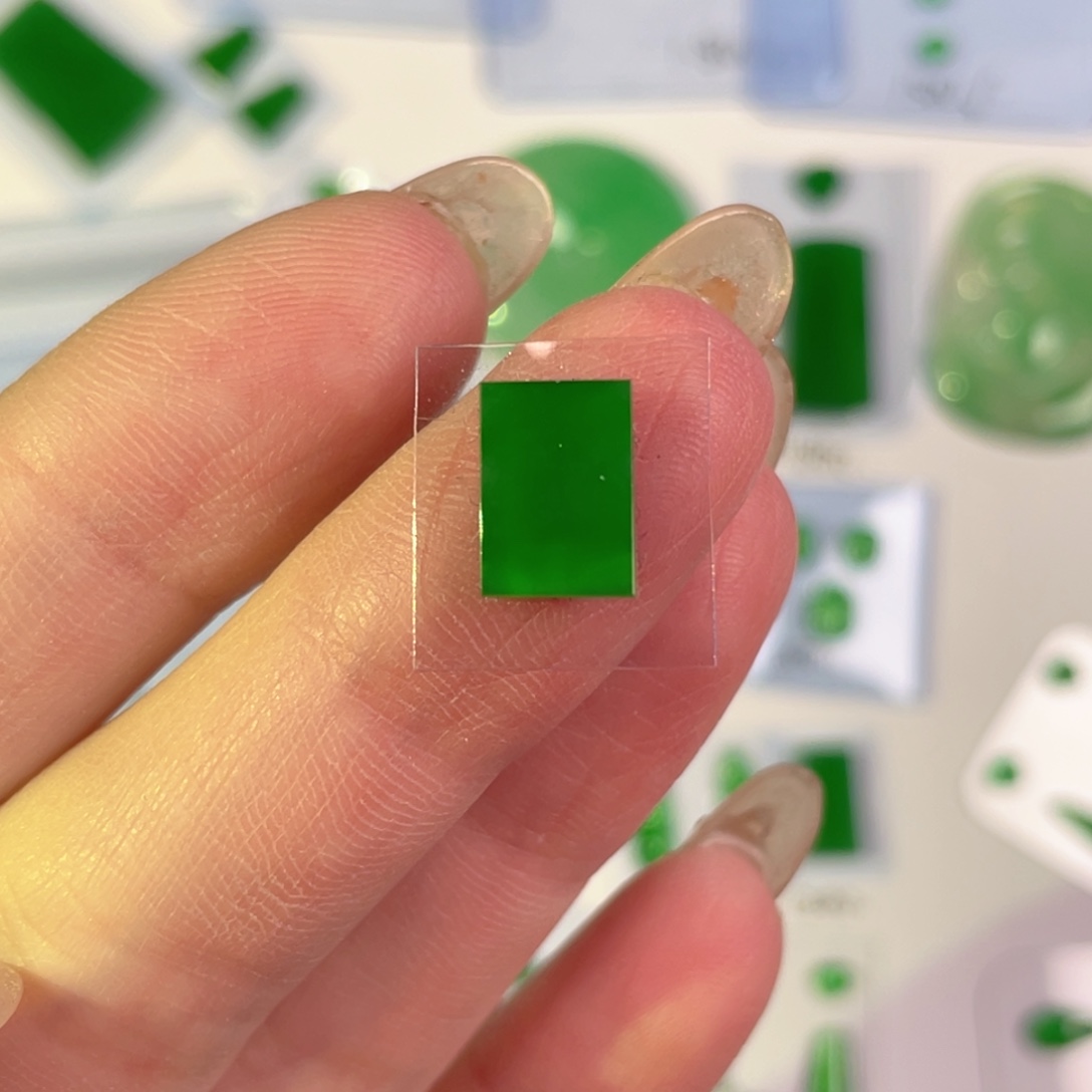 翡翠未镶嵌颈饰裸石