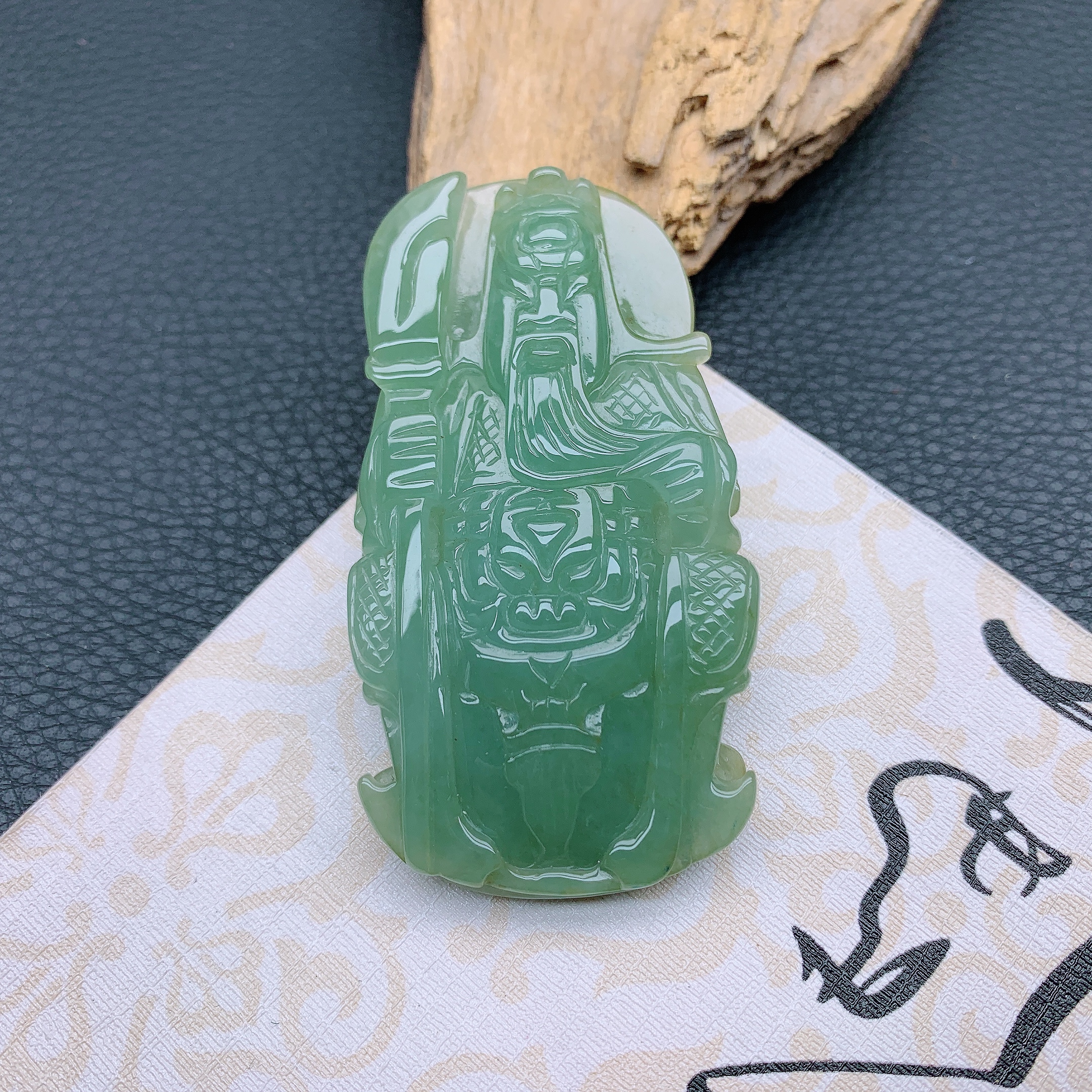 225~天然翡翠A货冰透精雕满绿武财神吊坠气质高贵精美财神爷挂件