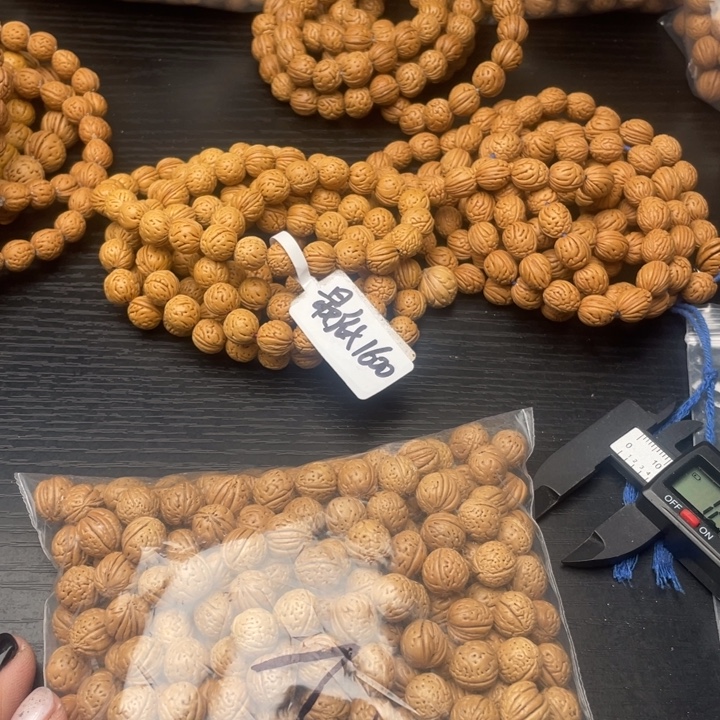 小***车散发240元小桃核优惠活动