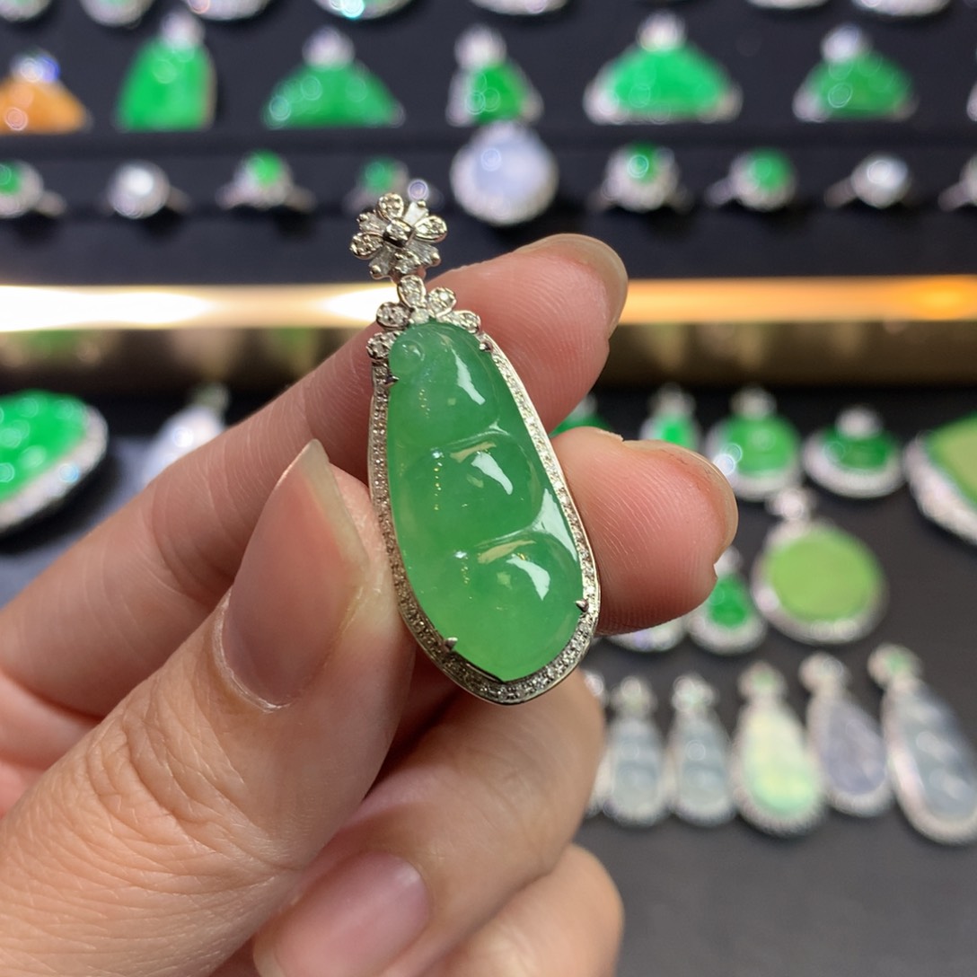 翡翠吊坠(不含链)18K金镶嵌