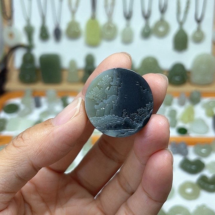 和田玉未镶嵌颈饰