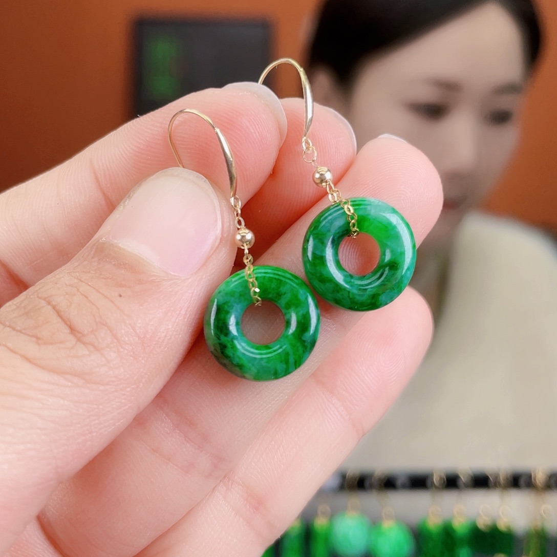 翡翠18K金镶嵌耳饰